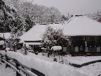 湯西川の冬の風物詩『かまくら祭』を楽しむ♪平日限定！平家の里入場チケット特典付★